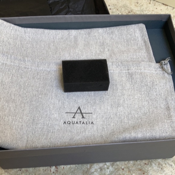 Aquatalia weatherproof booties almost new - Picture 8 of 9